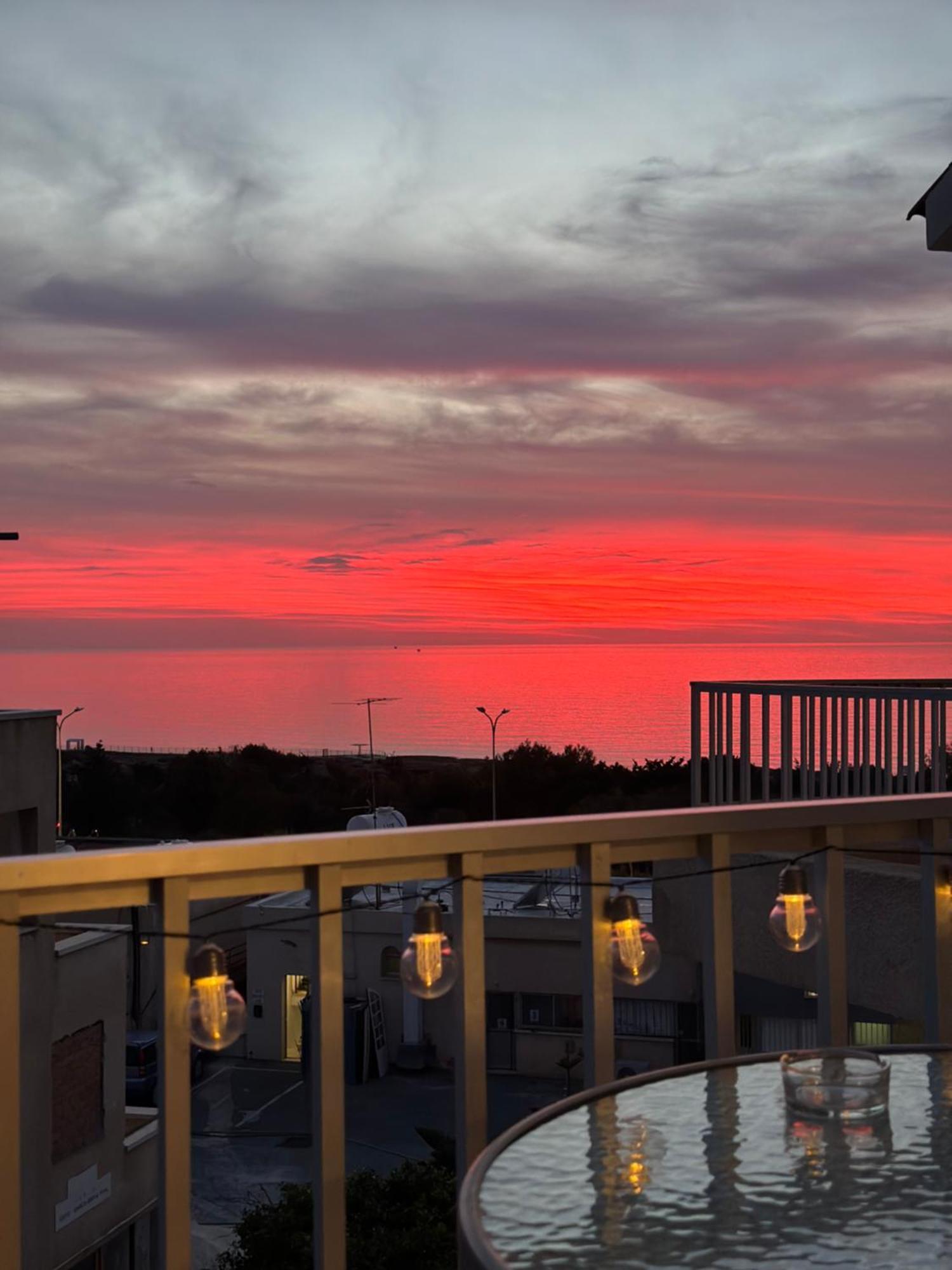 Sea View Apartment Near The Beach Pafos Zewnętrze zdjęcie